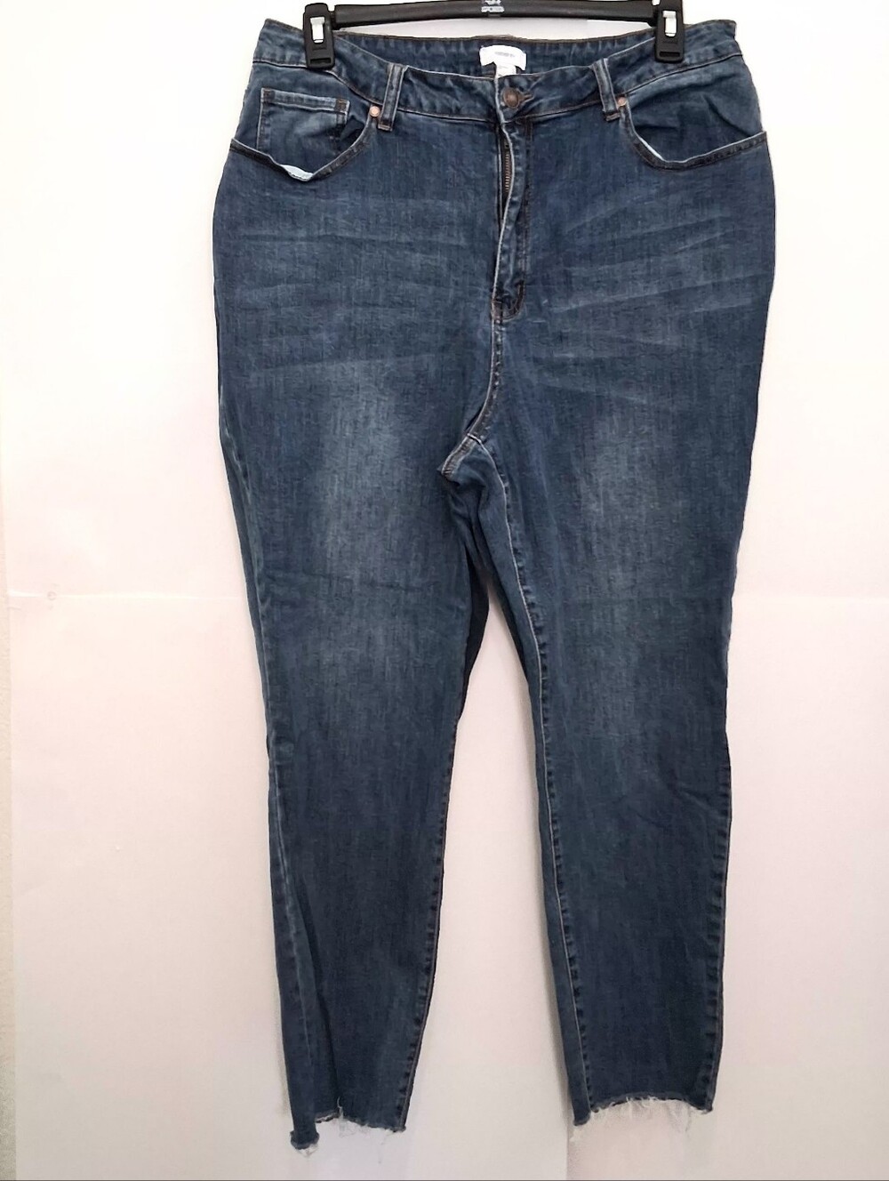 FOREVER 21 Women's Straight Leg Jeans Size 18